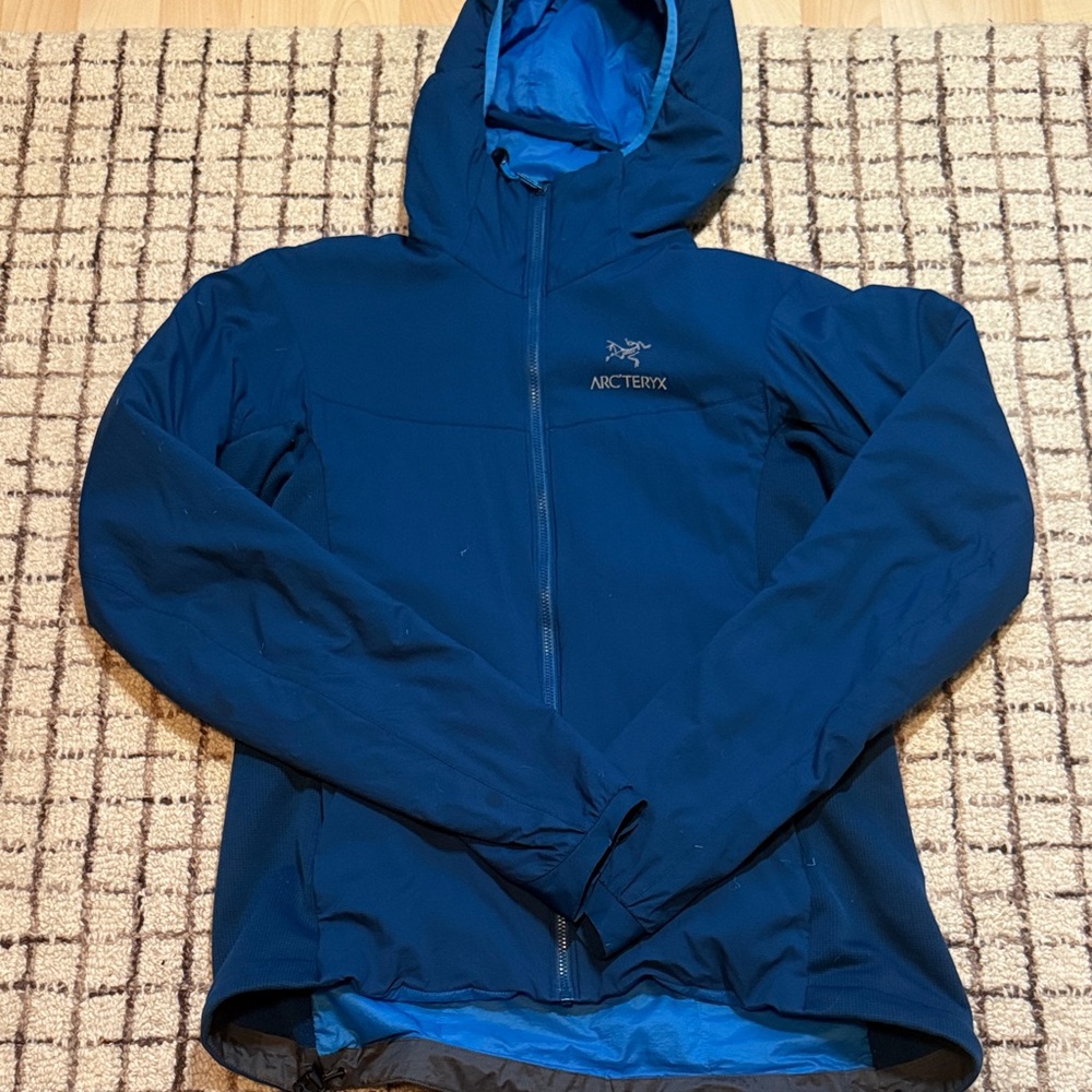 Arc'teryx Atom SV women’s hooded down jacket